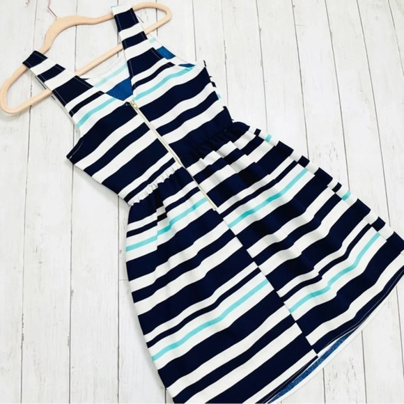 EVERLY Striped Fit‎ & Flare Dress Size Small - Picture 7 of 8